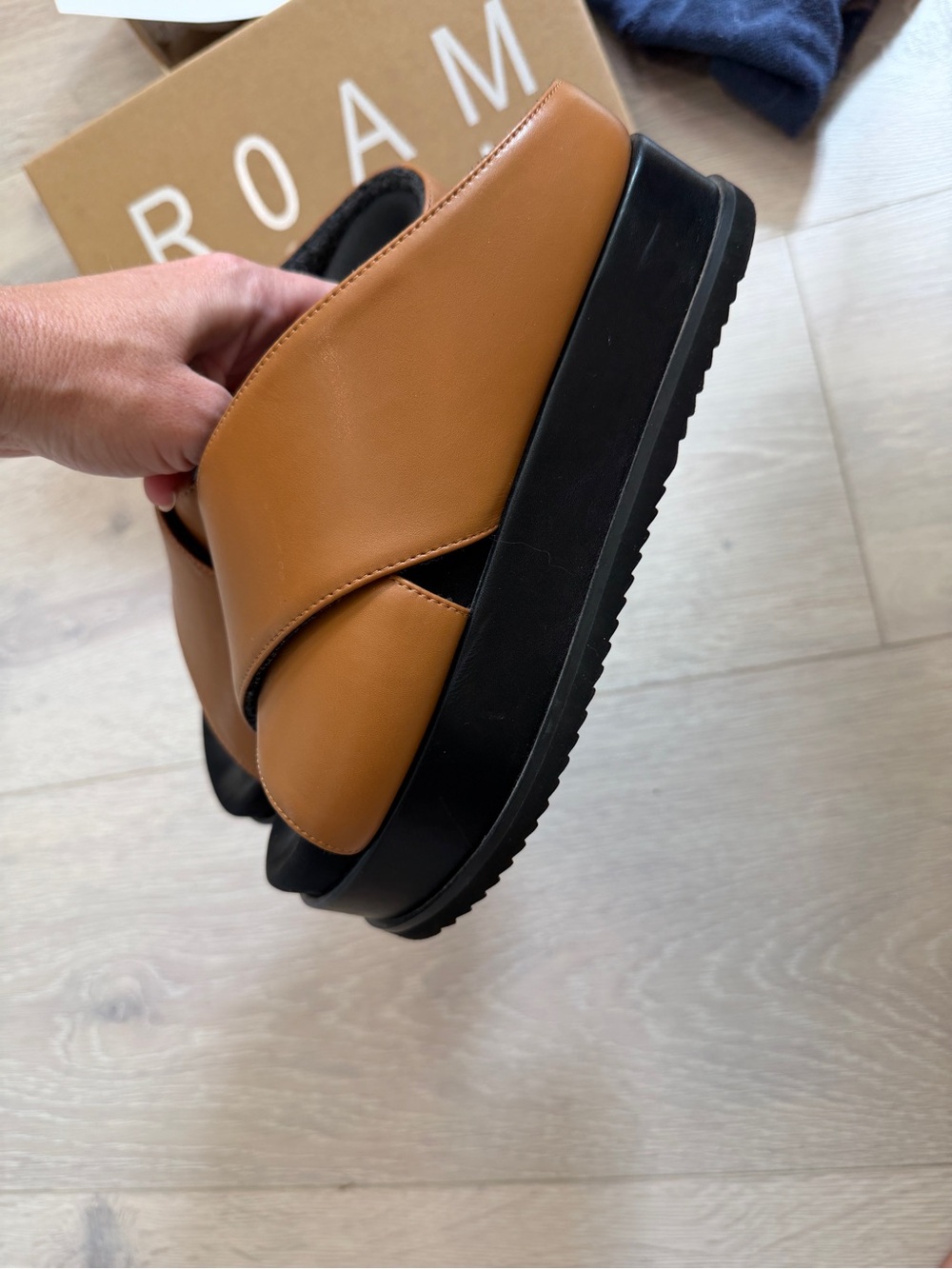 ROAM Cross Stack Cognac Size 6 - Picture 7 of 9